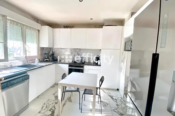 Maison 9 pièces - 250 m²