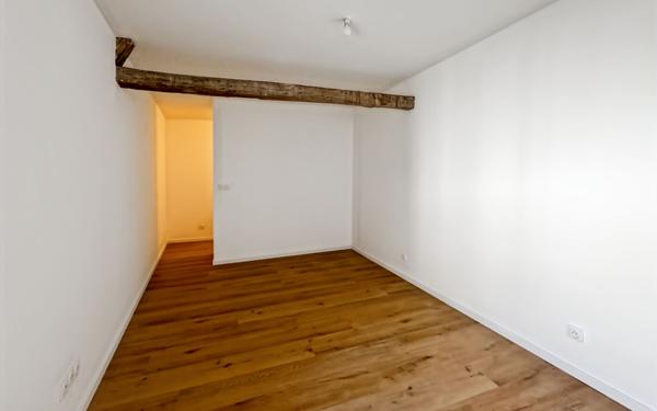 Appartement à louer    4 pièces •  Chenay