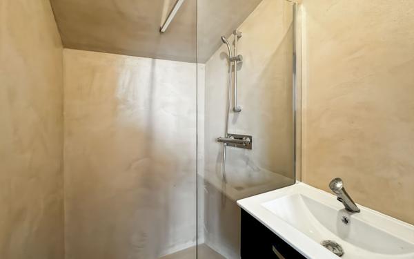 Appartement à louer    4 pièces •  Chenay