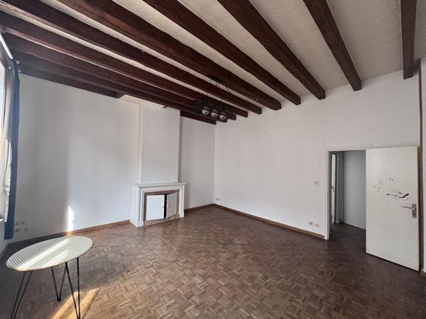 Immeuble 10 pièces - 200 m²