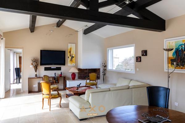 TRETS - ENSEMBLE IMMOBILIER - T8 - PISCINE - POOL HOUSE - GARAGE - VUE SAINTE VICTOIRE - 985 000 