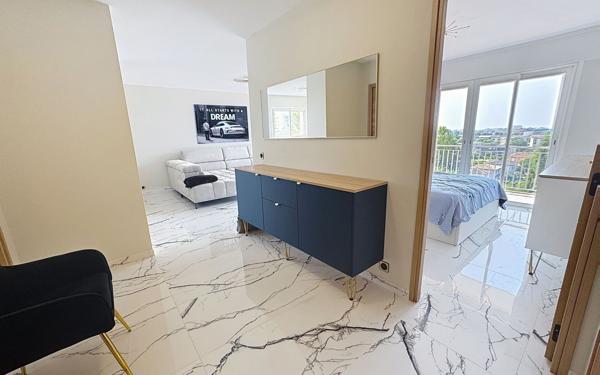 Appartement à vendre    3 pièces • 68,14 m2 Fréjus