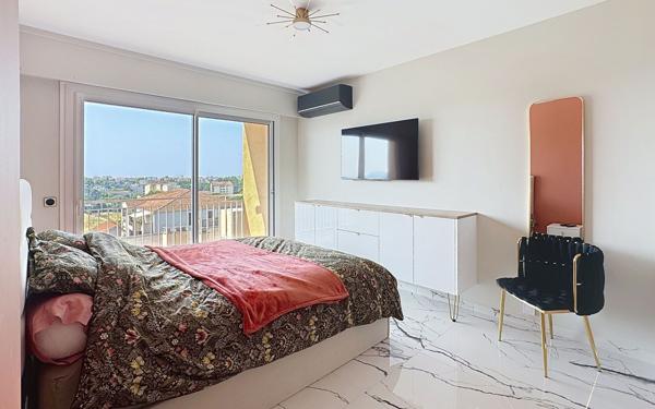 Appartement à vendre    3 pièces • 68,14 m2 Fréjus