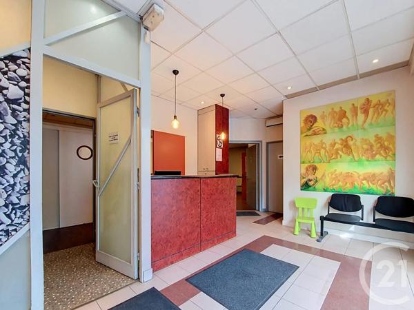 à vendre  136,30 m 2   COLOMBES  - 92