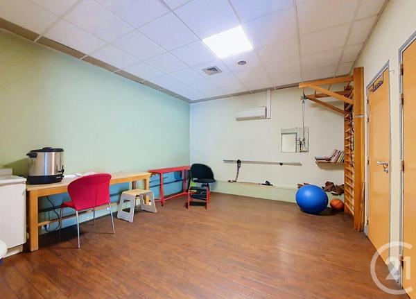 à vendre  136,30 m 2   COLOMBES  - 92