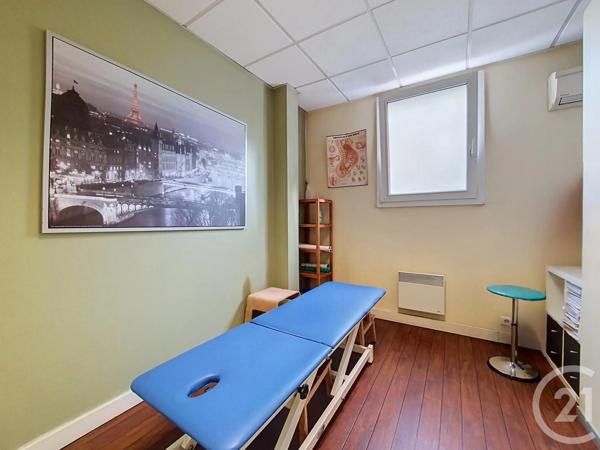 à vendre  136,30 m 2   COLOMBES  - 92