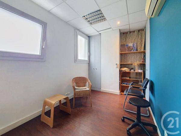 à vendre  136,30 m 2   COLOMBES  - 92