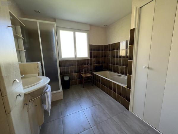 Maison à vendre à Châteaugiron en Ille-et-Vilaine (35410), ref : VM2485-35018