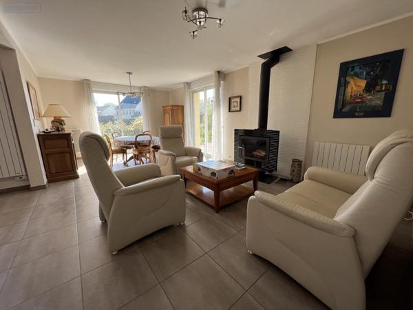 Maison à vendre à Châteaugiron en Ille-et-Vilaine (35410), ref : VM2485-35018