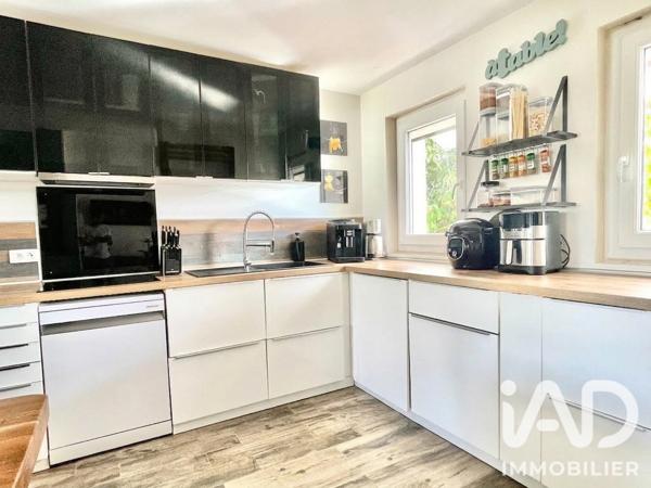 Maison à vendre 5 pièces 93,79 m² Moissy-Cramayel