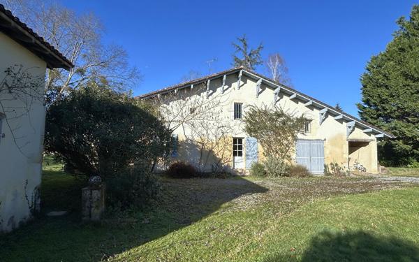 Maison à vendre    7 pièces •  Gamarde-les-Bains