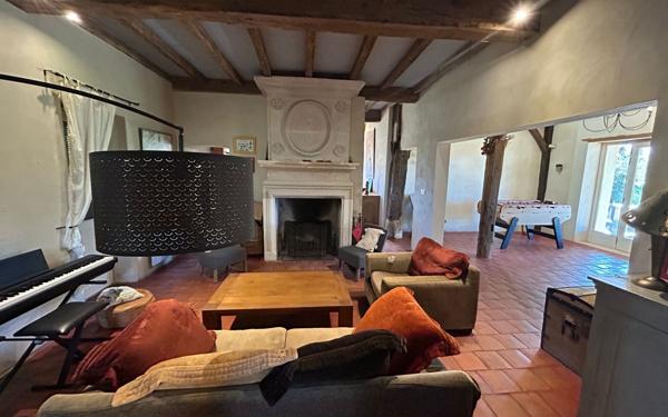 Maison à vendre    7 pièces •  Gamarde-les-Bains