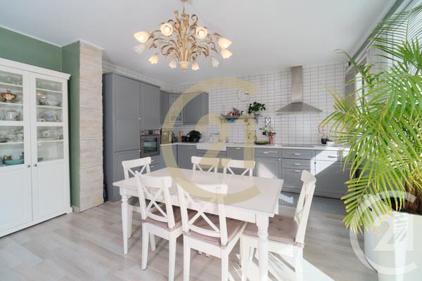 Appartement T4 à vendre  4 pièces - 97,81 m2 LYON - 69008