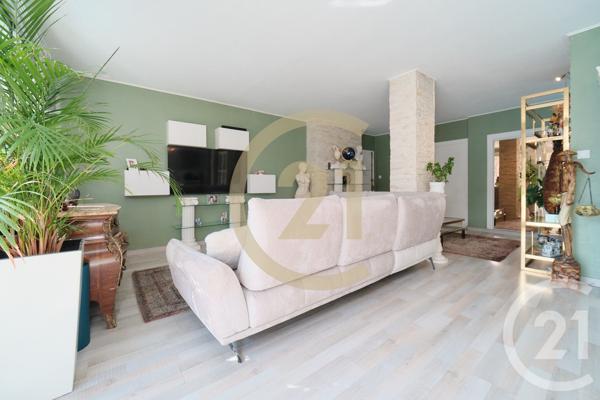 Appartement T4 à vendre  4 pièces - 97,81 m2 LYON - 69008