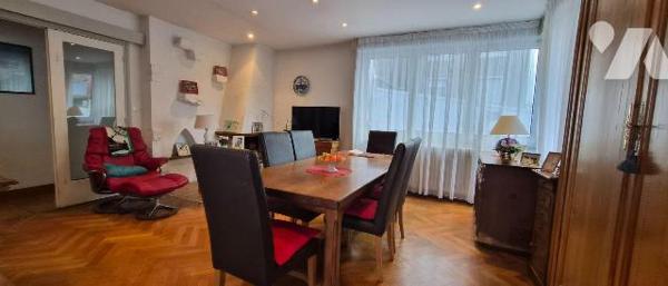 RARE SUR LE MARCHE

A 2 pas du centre ville et des berges de la liane, venez découvrir cette ...