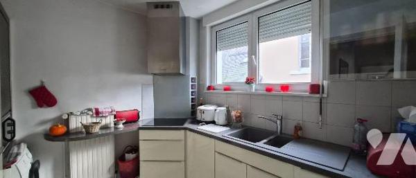 RARE SUR LE MARCHE

A 2 pas du centre ville et des berges de la liane, venez découvrir cette ...