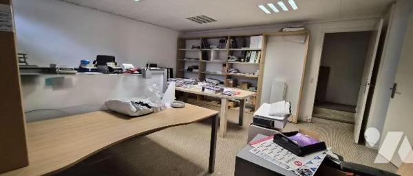 RARE SUR LE MARCHE

A 2 pas du centre ville et des berges de la liane, venez découvrir cette ...