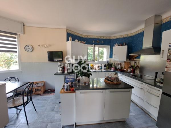 Maison à vendre de 5 pièces de 179 m²