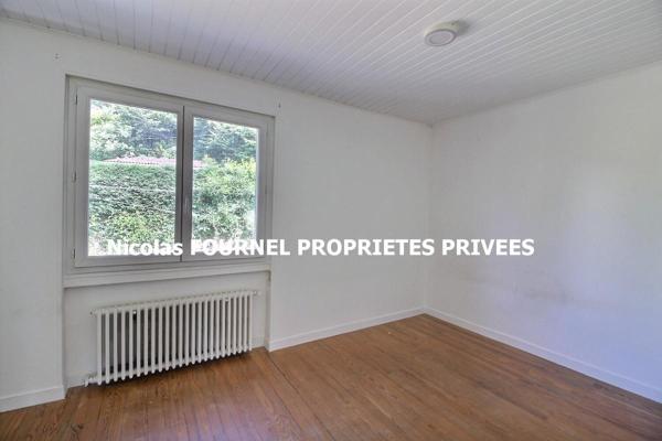 Maison Le Chambon Feugerolles 11 pièce(s) 231.86 m2