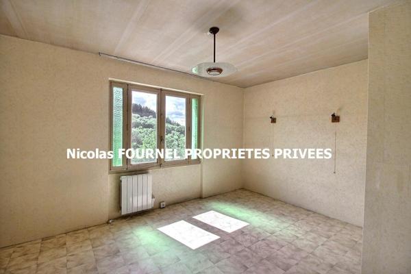 Maison Le Chambon Feugerolles 11 pièce(s) 231.86 m2