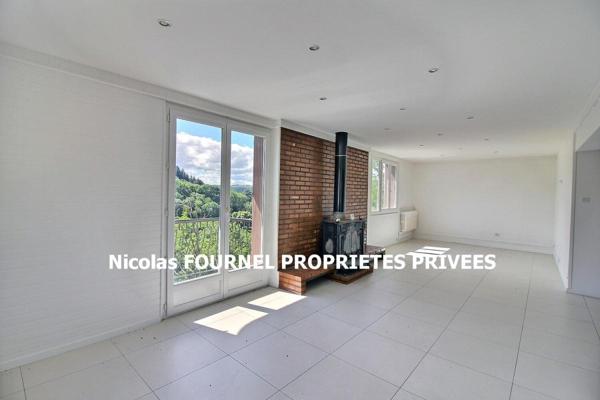Maison Le Chambon Feugerolles 11 pièce(s) 231.86 m2