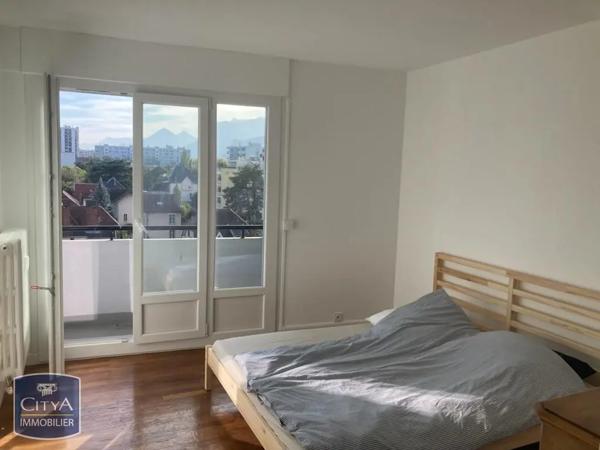 Appartement à louer 5 pièces 120.79m² Grenoble (38100)