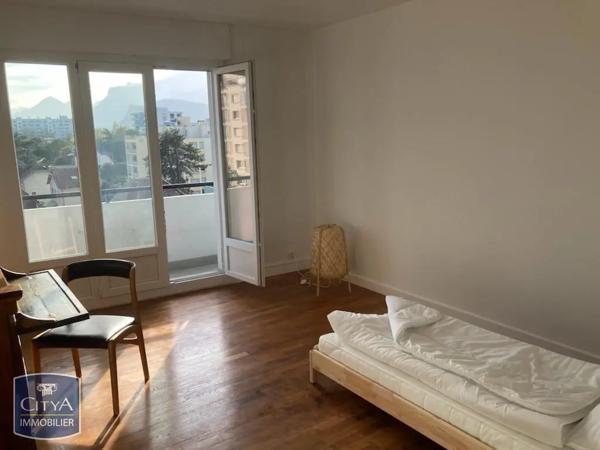 Appartement à louer 5 pièces 120.79m² Grenoble (38100)