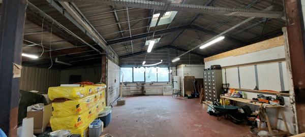 Local professionnel 380 m²