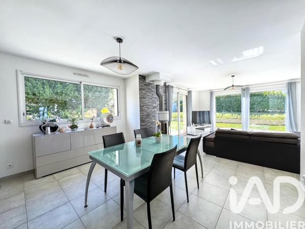 Maison à vendre 6 pièces 178 m² Forges-les-Bains