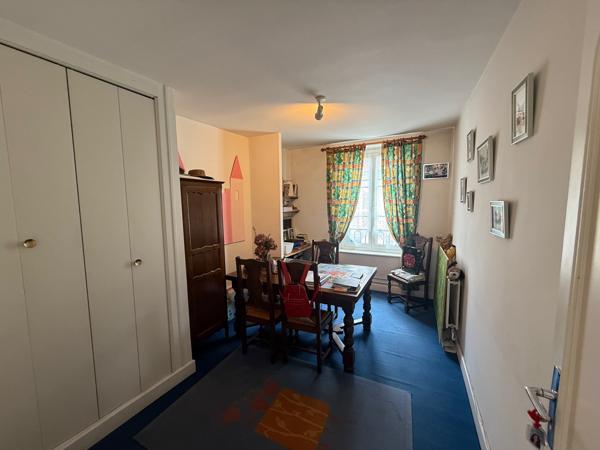 Crécy-la-Chapelle (77580) Maison 7 Pièces centre de crécy 173m²