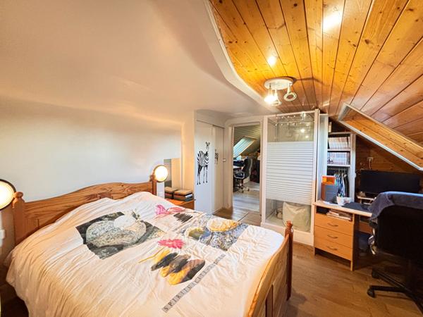 EXCLUSIVITE - MAISON BRUZ - 4 CHAMBRES - EXPOSITION SUD