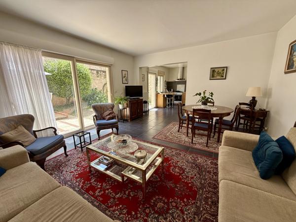 Maison charmante à Sainte-Foy-la-Grande à deux pas de la Dordogne et des commerces