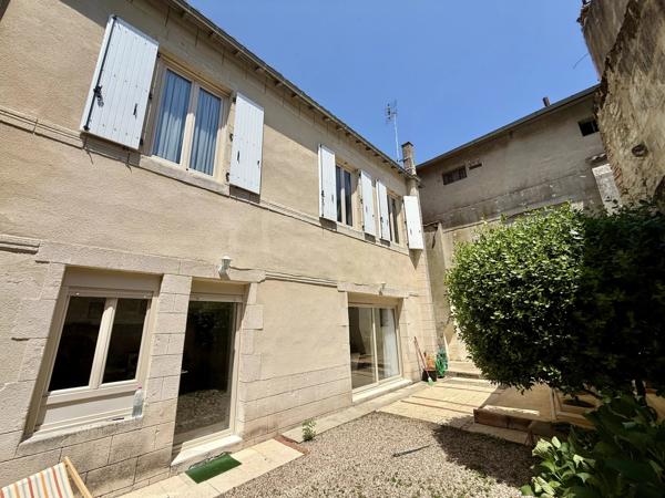 Maison charmante à Sainte-Foy-la-Grande à deux pas de la Dordogne et des commerces