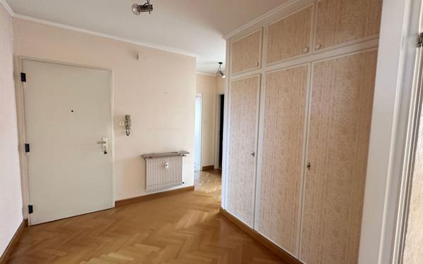 Appartement à vendre    4 pièces • 94 m2 Bischheim