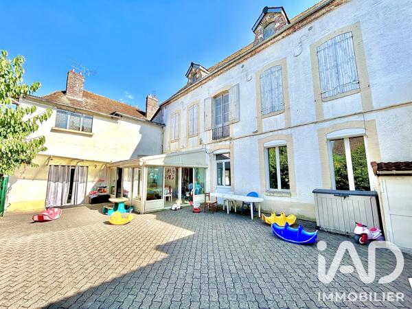 Maison à vendre 11 pièces 281 m² Villeneuve-sur-Yonne