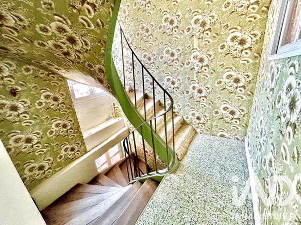 Maison à vendre 11 pièces 281 m² Villeneuve-sur-Yonne