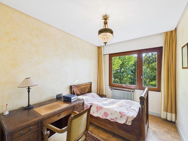 MAISON D'ARCHITECTE 300m² sur PARCELLE 27000m² MONTELIMAR 26200