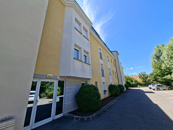 APPARTEMENT CLIMATISE ! T3. DERNIER ETAGE TERRASSE 33m² . GARAGE BOX. CHATEAUVERT 26000 VALENCE