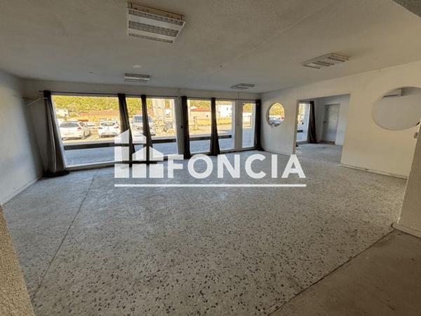 Location Local commercial 5 pièces 190 m² - 1690 ROUTE DE LYON Soyon 07130