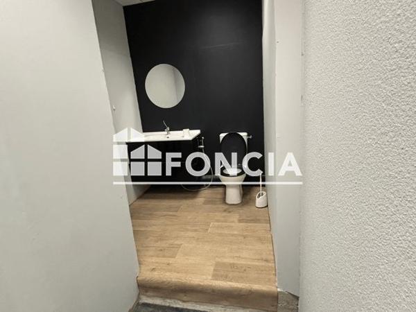 Location Local commercial 5 pièces 190 m² - 1690 ROUTE DE LYON Soyon 07130