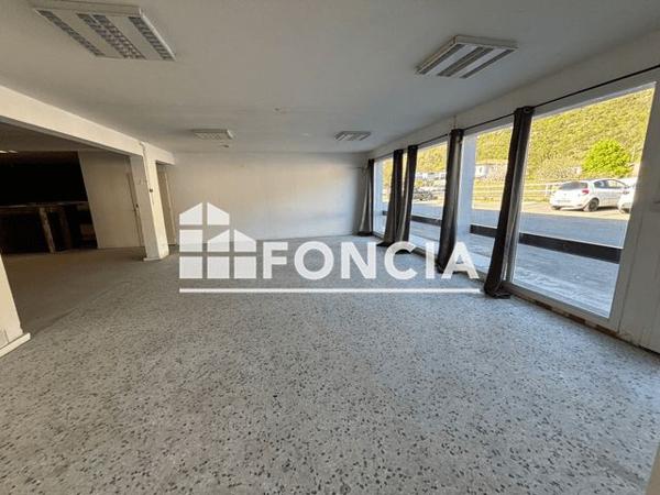Location Local commercial 5 pièces 190 m² - 1690 ROUTE DE LYON Soyon 07130