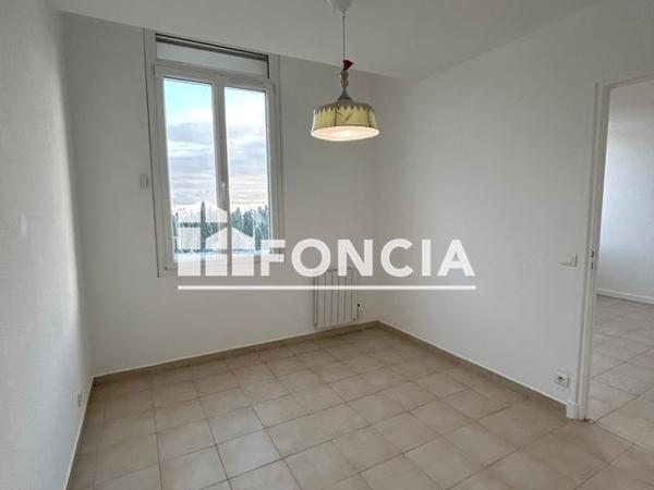 Location Appartement 2 pièces 42.2 m² - 78 AVE STE MARGUERITE Nice 06200
