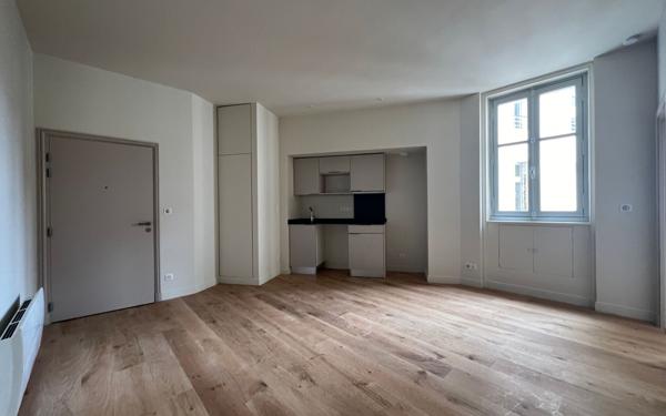 Appartement à louer    2 pièces •  Nantes