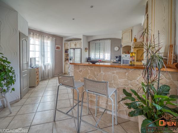 Villa T 4 avec piscine