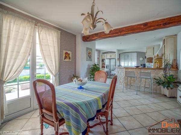 Villa T 4 avec piscine