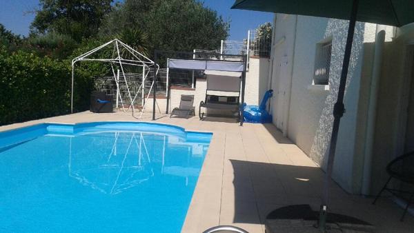 Villa T 4 avec piscine