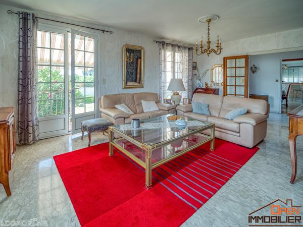 Villa T 4 avec piscine