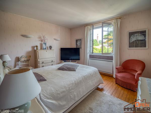 Villa T 4 avec piscine