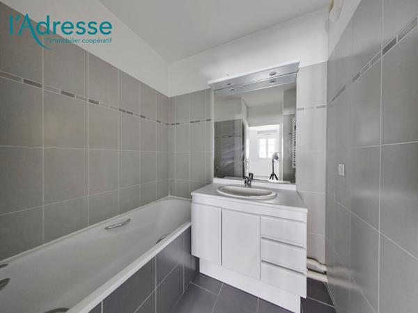 NOISY LE GRAND - 2 pièces 43.6 m2 centre ville