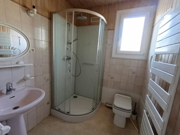 Maison de bourg – 90 m² – Jardin 400 m² – Centre de Loué